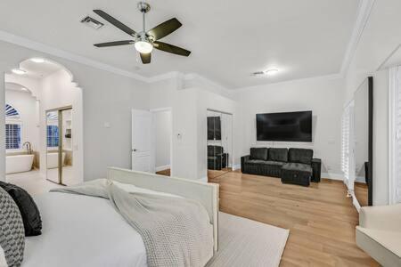 Lux 5Br Vegas Home W Pool, Spa, Games, Near Strip ラスベガス エクステリア 写真